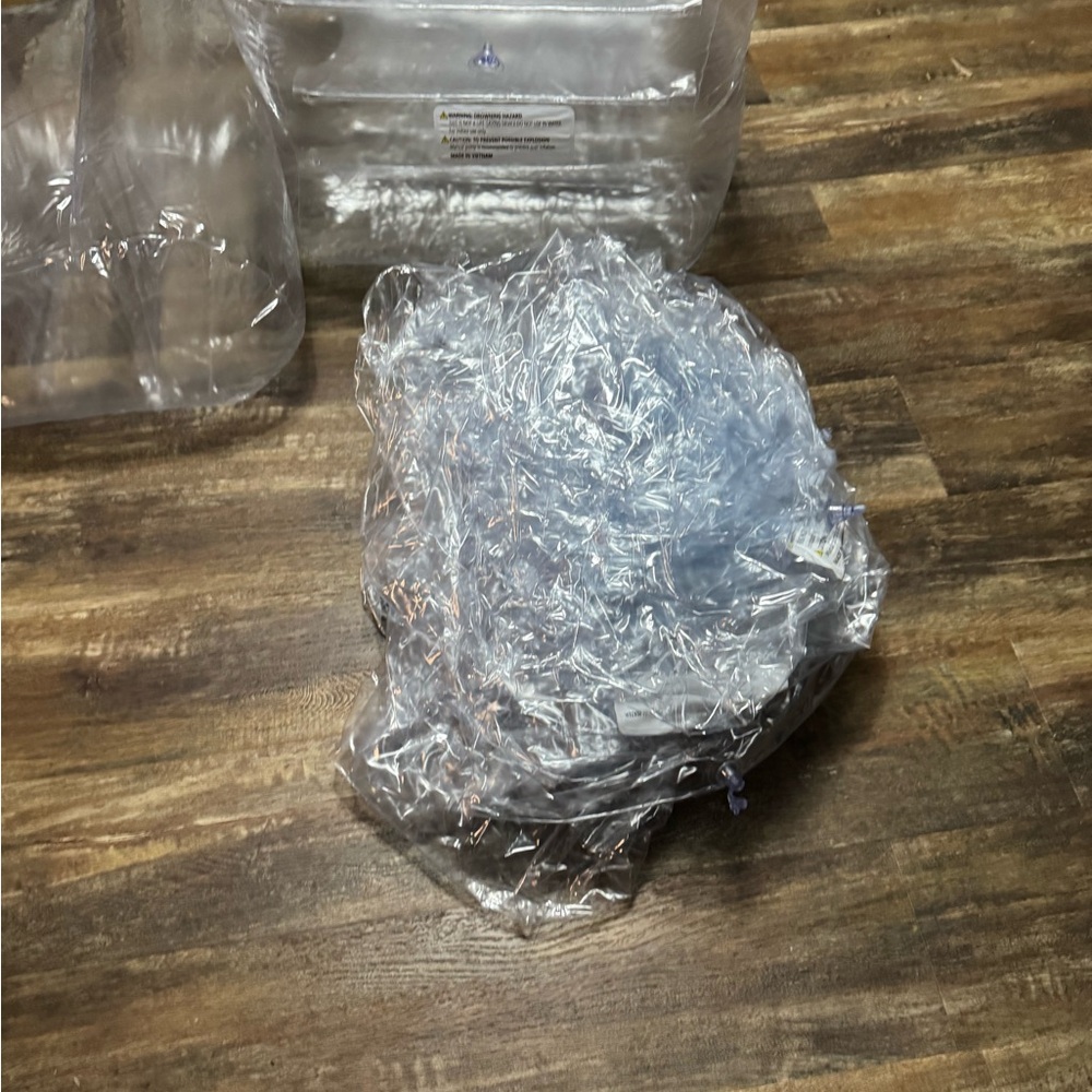 Transparent Inflatable Chairs - Picture 6 of 6